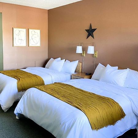 The Benson Motel - Benson, Mn - Us-12 Hwy Εξωτερικό φωτογραφία