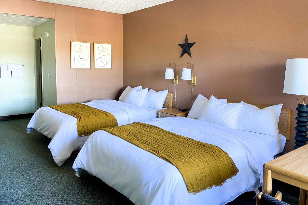 The Benson Motel - Benson, Mn - Us-12 Hwy Εξωτερικό φωτογραφία