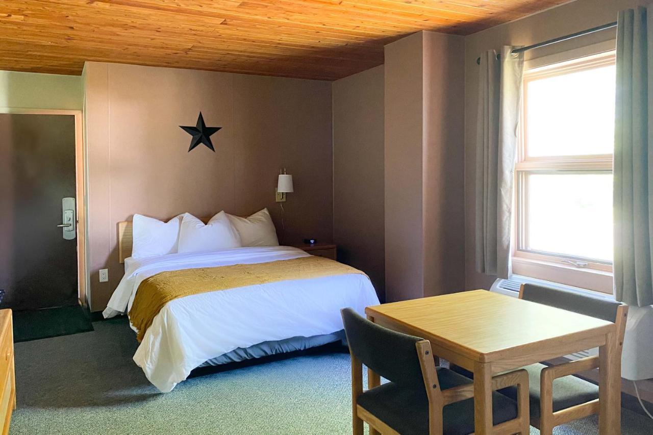 The Benson Motel - Benson, Mn - Us-12 Hwy Εξωτερικό φωτογραφία